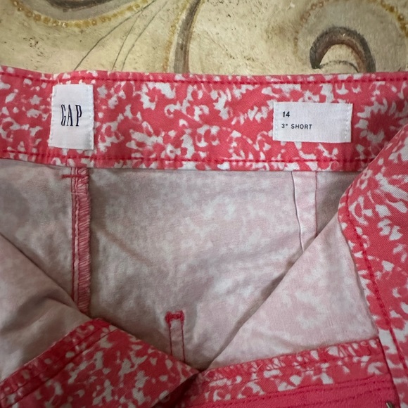 GAP Pink & White Printed Shorts - Picture 3 of 7